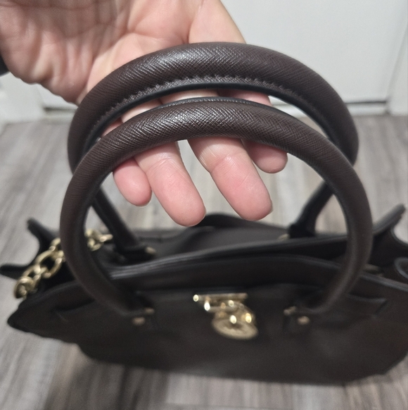 Michael Kors Large Hamilton Chocolate Brown Tote w/ Pad Lock - Picture 11 of 15